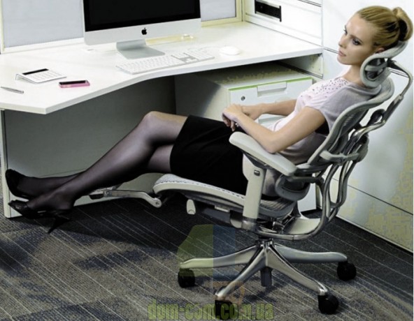 Кресло Comfort Seating Group Ergohuman plus с подставкой для ног