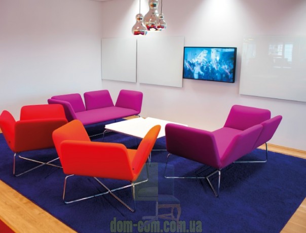 Удобный современный диван Noti Manta