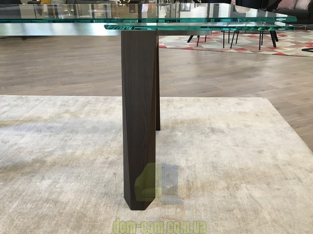 Большой стол с прозрачной столешницей Bontempi casa Aron 