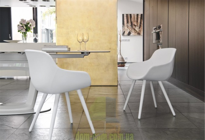 Небольшое современное кресло Calligaris Igloo CS/1810