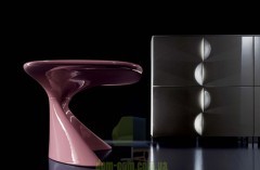 Футуристический стол для руководителя Zero Della Rovere