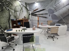 Стол руководителя от Karim Rashid Uno Della Rovere