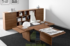 Стол для кабинета Larus Della Rovere