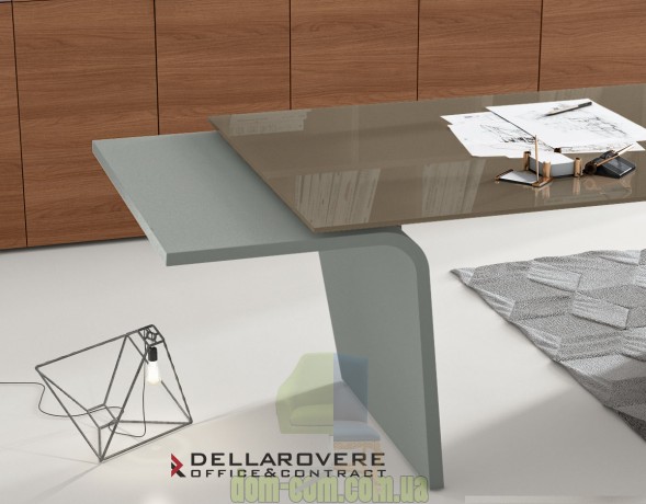 Стол для кабинета Larus Della Rovere