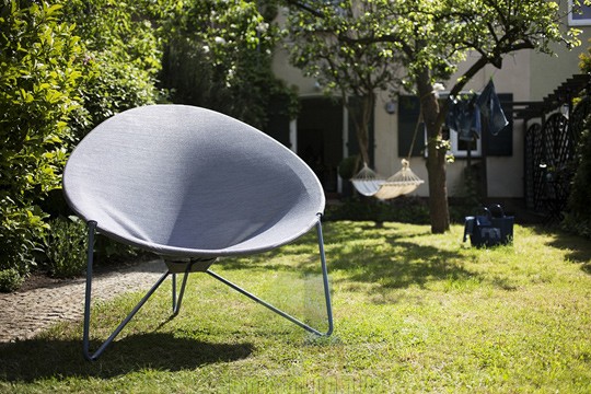 Оригинальное дизайнерское кресло для улицы Noti Comfee