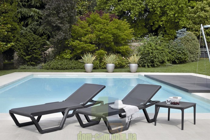 Практичный шезлонг SCAB Design Vela 2044