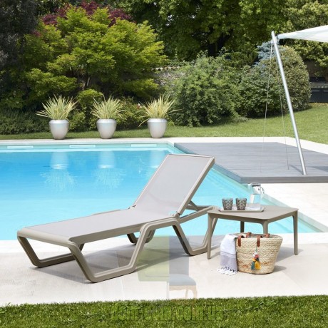 Практичный шезлонг SCAB Design Vela 2044