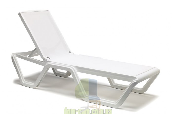 Практичный шезлонг SCAB Design Vela 2044