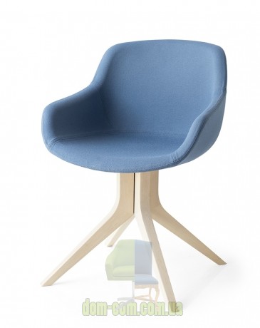 Кресло на оригинальных деревянных ногах Calligaris Igloo CS1837
