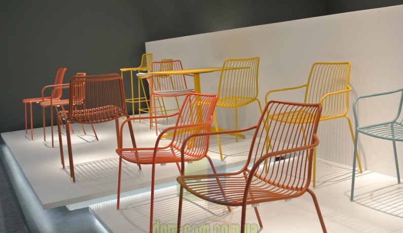 Металлическое кресло Pedrali Nolita Lounge 3659