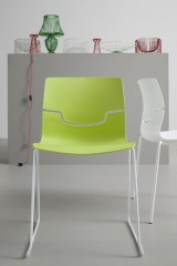  Универсальный стул на полозьях Gaber SLOT