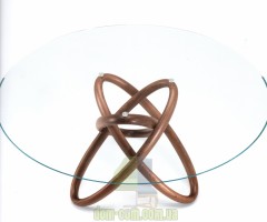 Стол на красивой деревянной ноге Cattelan Carioca