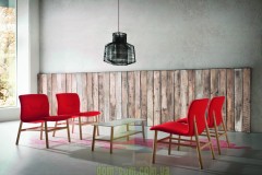 Универсальное кресло на деревянных ножках Gaber SLOT