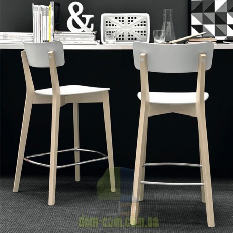 Полубарный деревянный стул Calligaris Cream CS/1376