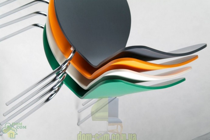 Стул из гнутой фанеры Delta Ivo