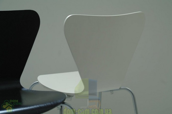 Стул из гнутой фанеры Delta Ivo