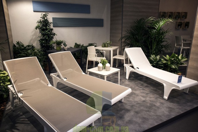 Стильный шезлонг SCAB Design Tahiti 2043