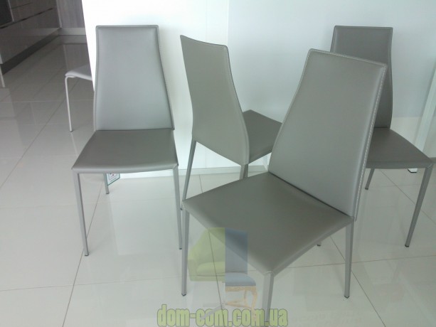 Современный стул в регенерированной коже Calligaris Aida CS1452