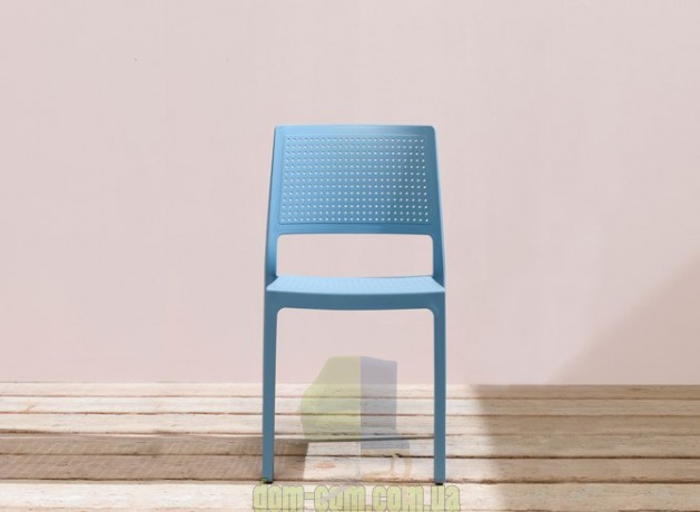 Штабелируемый стул из технополимера SCAB Design Emi 2343
