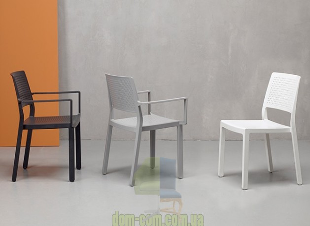 Стул с подлокотниками из технополимера SCAB Design Emi 2342