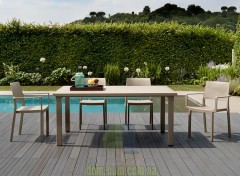 Стул с подлокотниками из технополимера SCAB Design Emi 2342