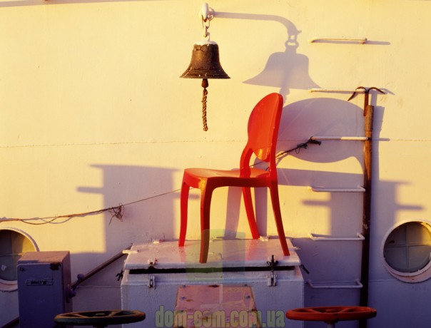 Глянцевый стул с круглой спинкой Elizabeth Siesta 034 красный