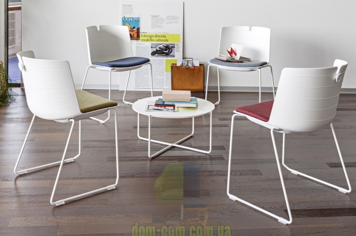 Эргономичный стул Clark Milani на полозьях