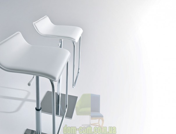 Привлекательный барный стул в коже Gaber ASOLO