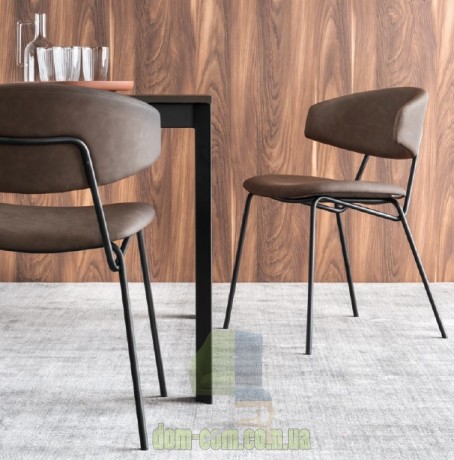 Современный стул на металлическом каркасе Calligaris Sophia CS/1890