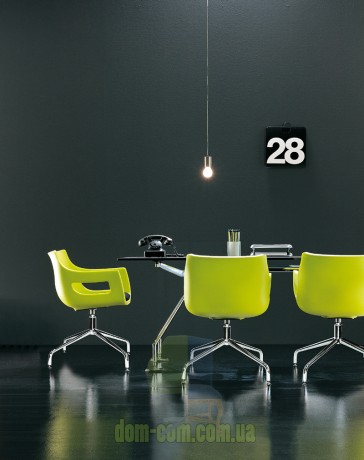 Кресло из полиэтилена Sesta Day&Night