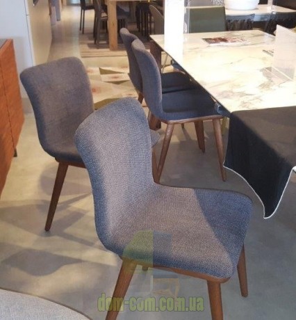 Стул модерн на деревянном каркасе Calligaris Annie CS/1809