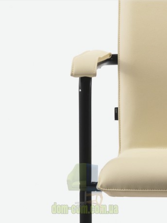 Кресло на скобе Cubika  Sem Milani