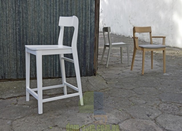 Стул барный Fameg BST-1320