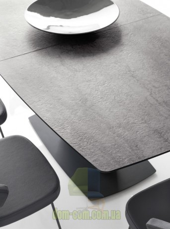 Большой обеденный стол на одной ноге-колонне Connubia Athos CB/4783R