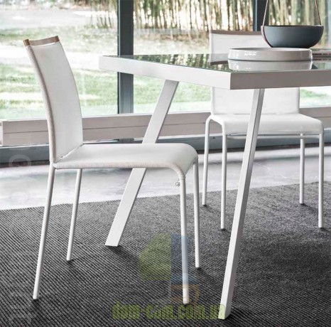 Обеденный стул в сетчатой обивке Calligaris Web CS/1453 