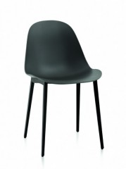 Стул округлой формы из полипропилена Bontempi Casa Mood