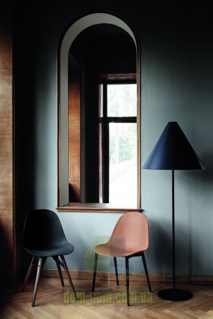 Стул округлой формы из полипропилена Bontempi Casa Mood