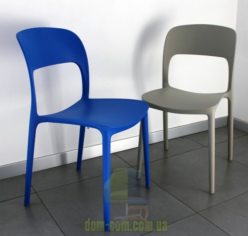 Яркий стул из пластика Bontempi Casa Gipsy