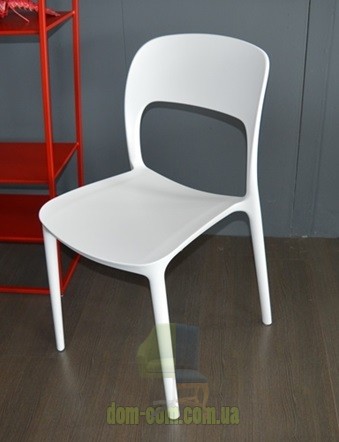 Яркий стул из пластика Bontempi Casa Gipsy