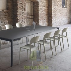 Яркий стул из пластика Bontempi Casa Gipsy