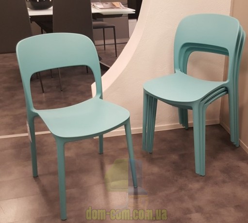 Яркий стул из пластика Bontempi Casa Gipsy