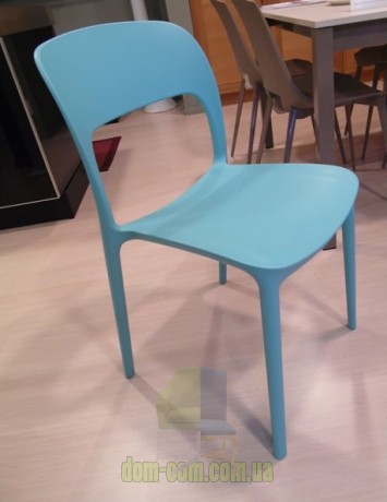 Яркий стул из пластика Bontempi Casa Gipsy