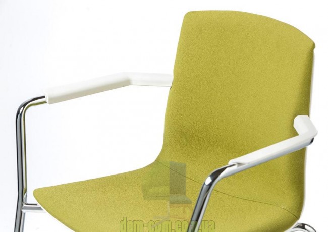 Стул с подлокотниками на металлическом каркасе Mara Mia 3250