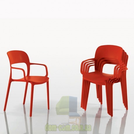 Яркий стул с подлокотниками из полипропилена Bontempi Casa Gipsy