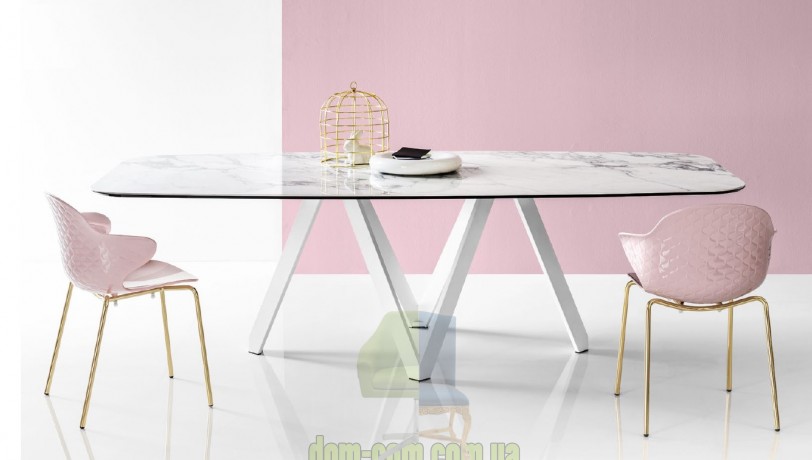 Нераскладной обеденный стол Calligaris Cartesio CB/4092