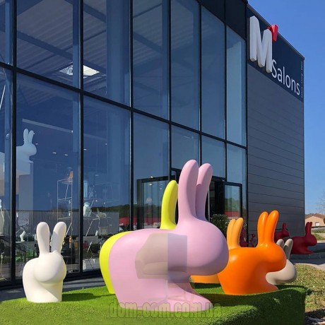 Дизайнерский интерьерный стул Rabbit Chair Qeeboo розовый