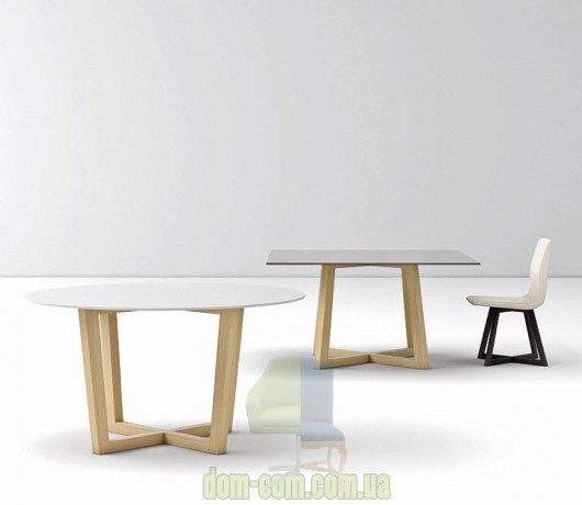 Стул на устойчивой деревянной опоре Feng Shui Imperial Line