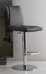 Дизайнерский барный стул с контрастной отделкой на газлифте Bontempi Nata