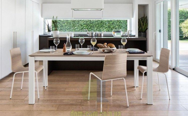 Стильный обеденный стол Connubia Baron CB-4010-MV130