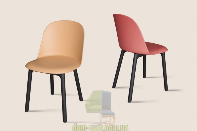 Дизайнерский стул обтекаемой формы на деревянных ногах Miniforms Mariolina